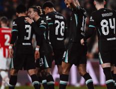 竞彩足球-曝AC米兰加速谈判皇马边后卫(在ac米兰和皇马都效力过的球员有哪些)