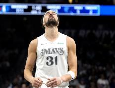 竞猜首页-克莱·汤普森快速出手(克莱汤普森打的什么位置)