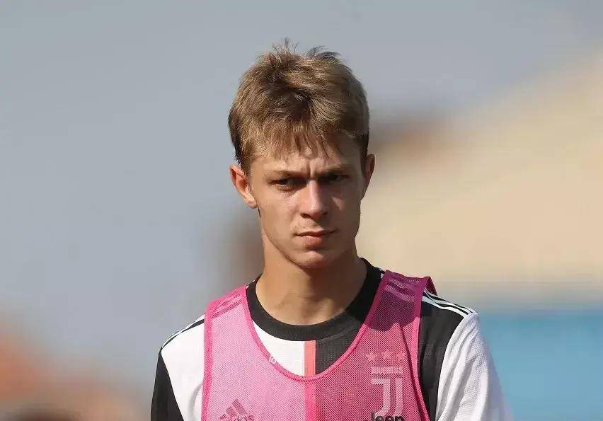 竞彩足球-尤文图斯外租球员(尤文图斯外租球员多少钱)