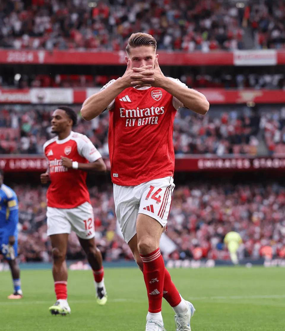 竞猜首页-阿森纳球迷是全世界(jiè)最可爱的(阿森纳球迷是全世界(jiè)最可爱的球员)