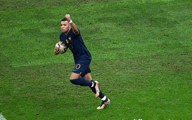 竞猜首页-姆巴佩的踢法(姆巴佩最适合踢什么位置)