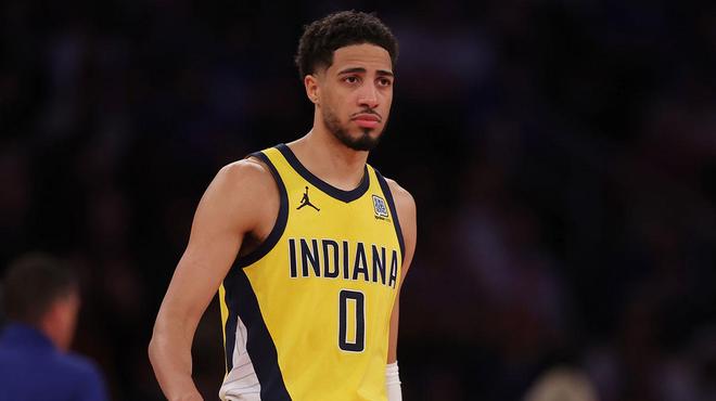 竞彩足球-关于步行者队哈利伯顿成长的信息