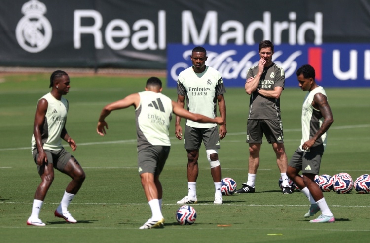 竞彩网-大巴黎阵容2025(大巴黎最新阵容2020)