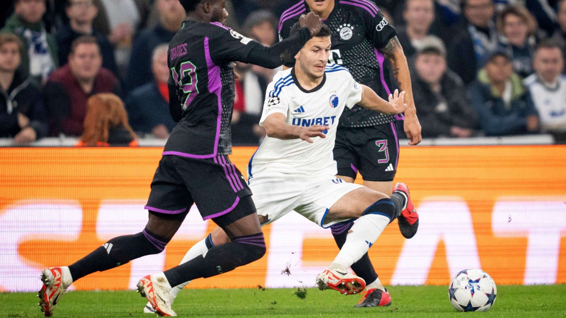 竞彩网-巴黎8000万欧签巴萨中场(巴黎8000万欧签巴萨中场了吗)